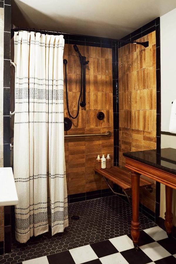 Berkshires Untold Hotel Lenox Bagian luar foto
