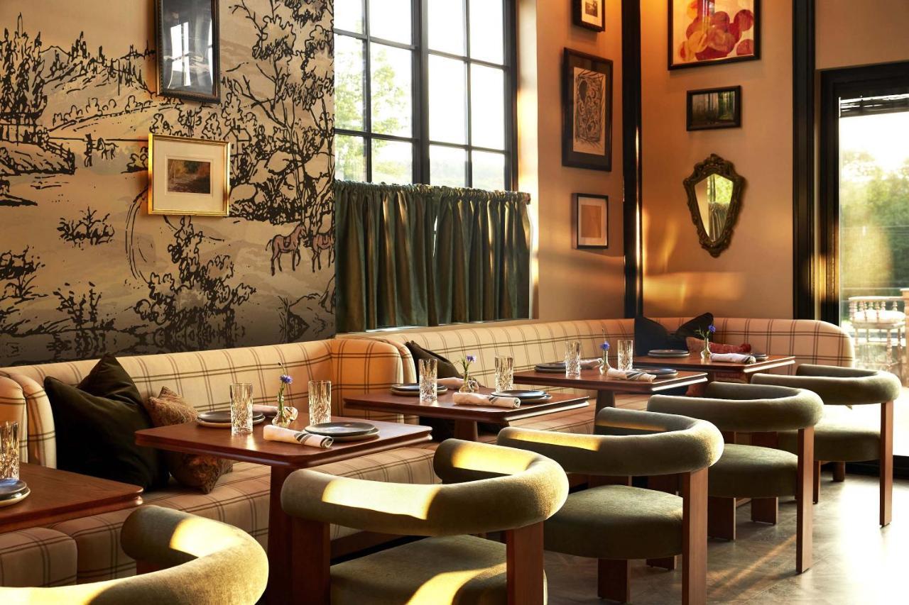 Berkshires Untold Hotel Lenox Bagian luar foto